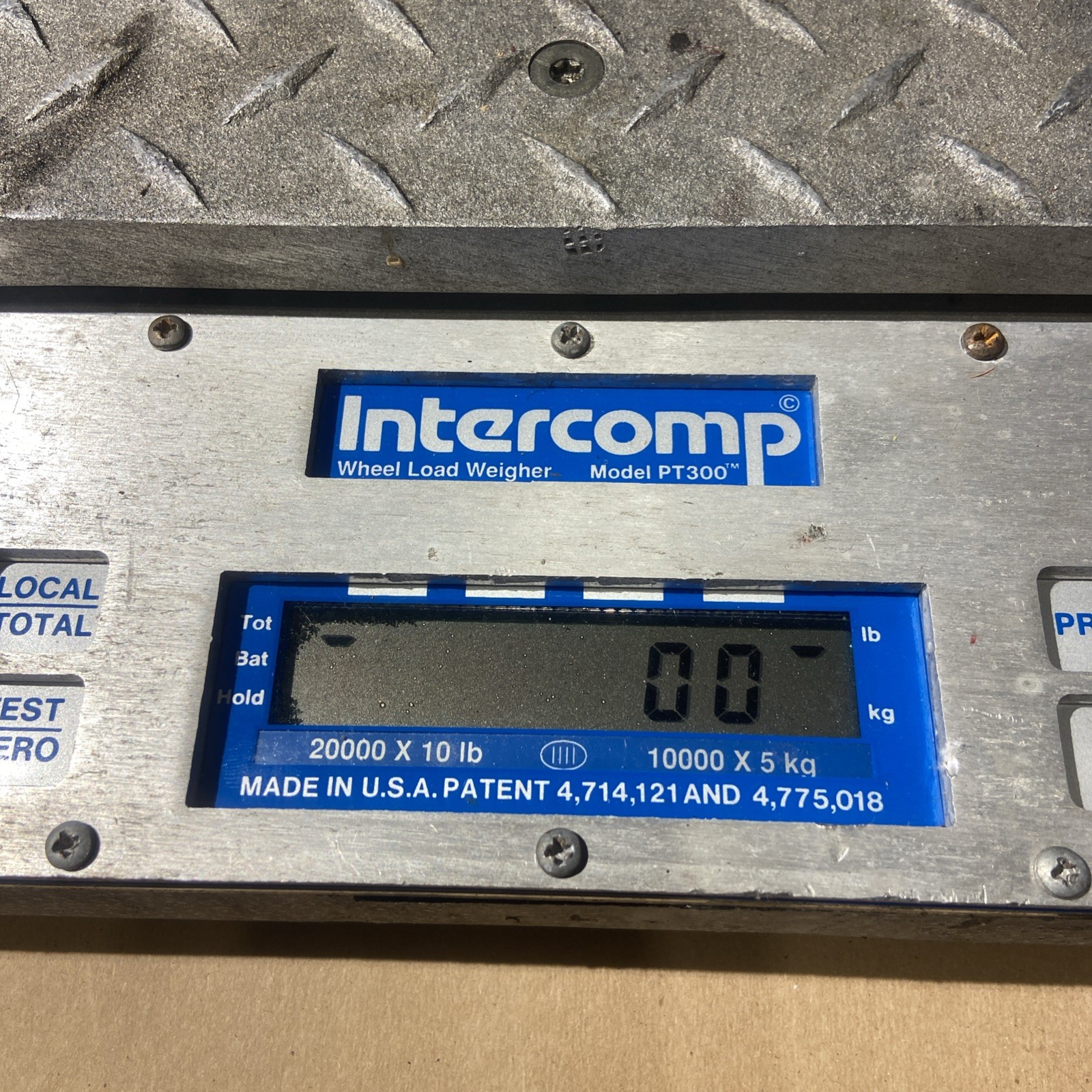 Intercomp PT300 Wheel Load Electric Scale 20,000 lb. Portable Aluminum Weighing