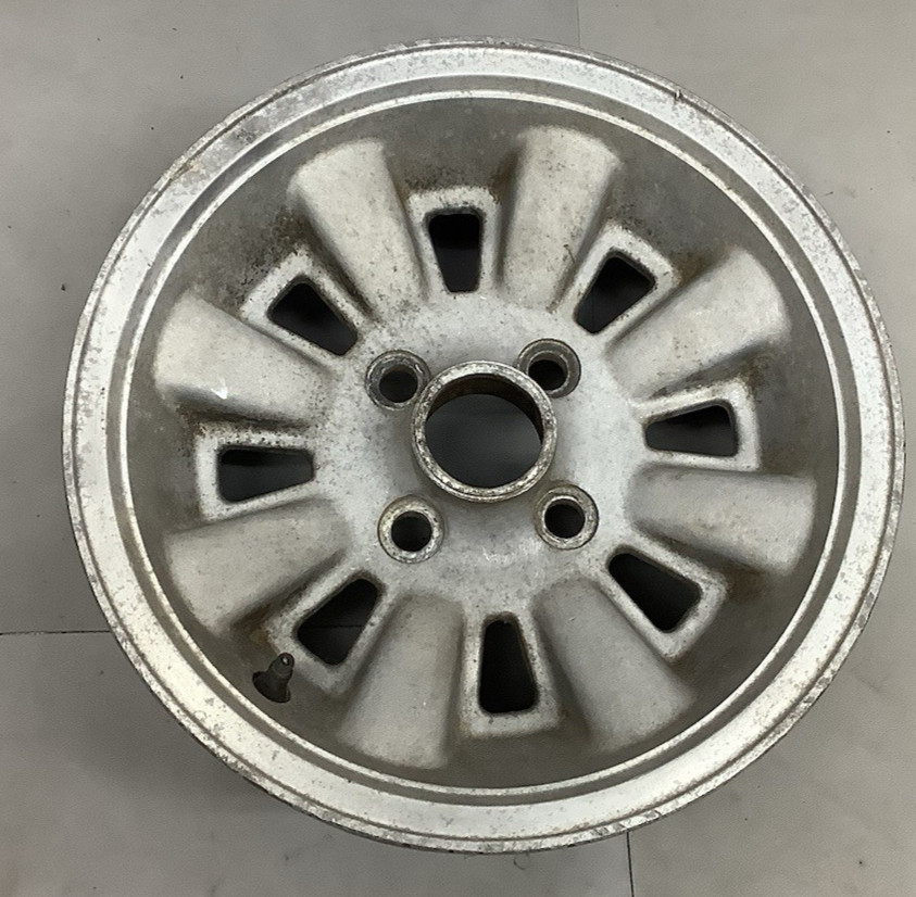 Chevrolet Vega Spoke Wheel 371694 13 x 6 x 0.45off 1971-77 (R31)