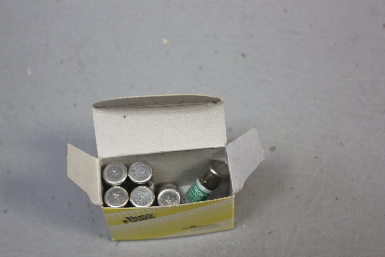 1 BOX OF 6 NEW BUSSMANN BUSS FNQ-R-30 FUSES
