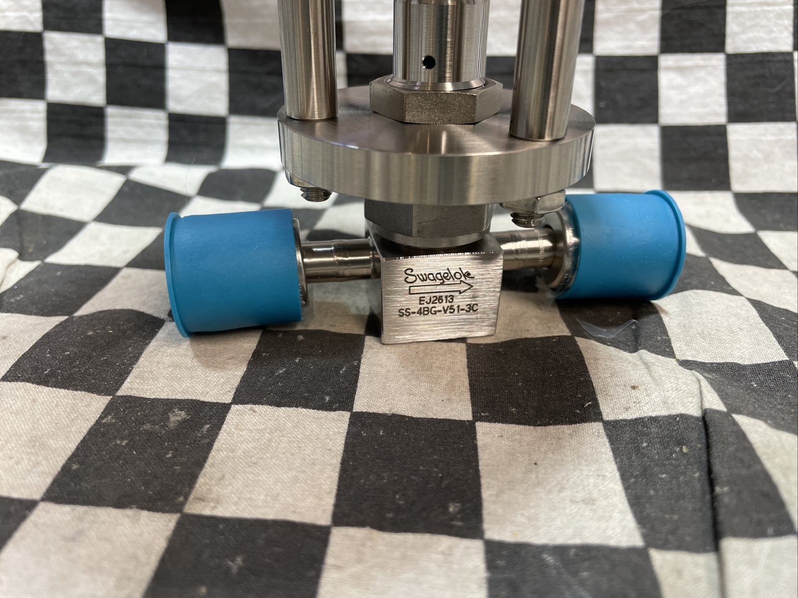SWAGELOK Actuator Bellows Sealed Valve, SS-4BG-V51-3C, SHIPSAMEDAY #157AQ