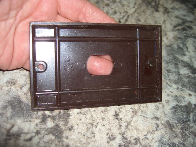 Vintage p&s despard art deco cover plate vertical switch cover ribbed NO SCREWS