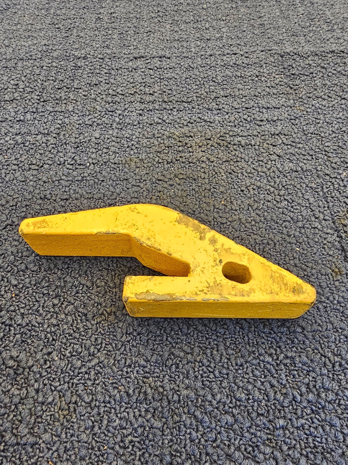 2740 W23 Yellow Bucket Tooth Fits Case/International Harvester
