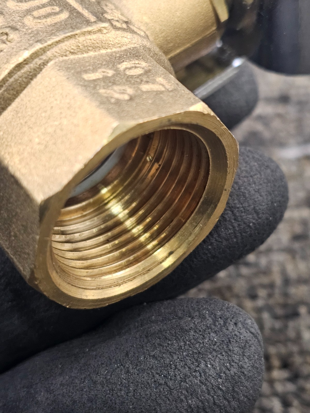 Grainger 6GD15B: Brass Ball Valve 3/4-inch FNPT x FNPT, 600 WOG, 2-1/2″ Length