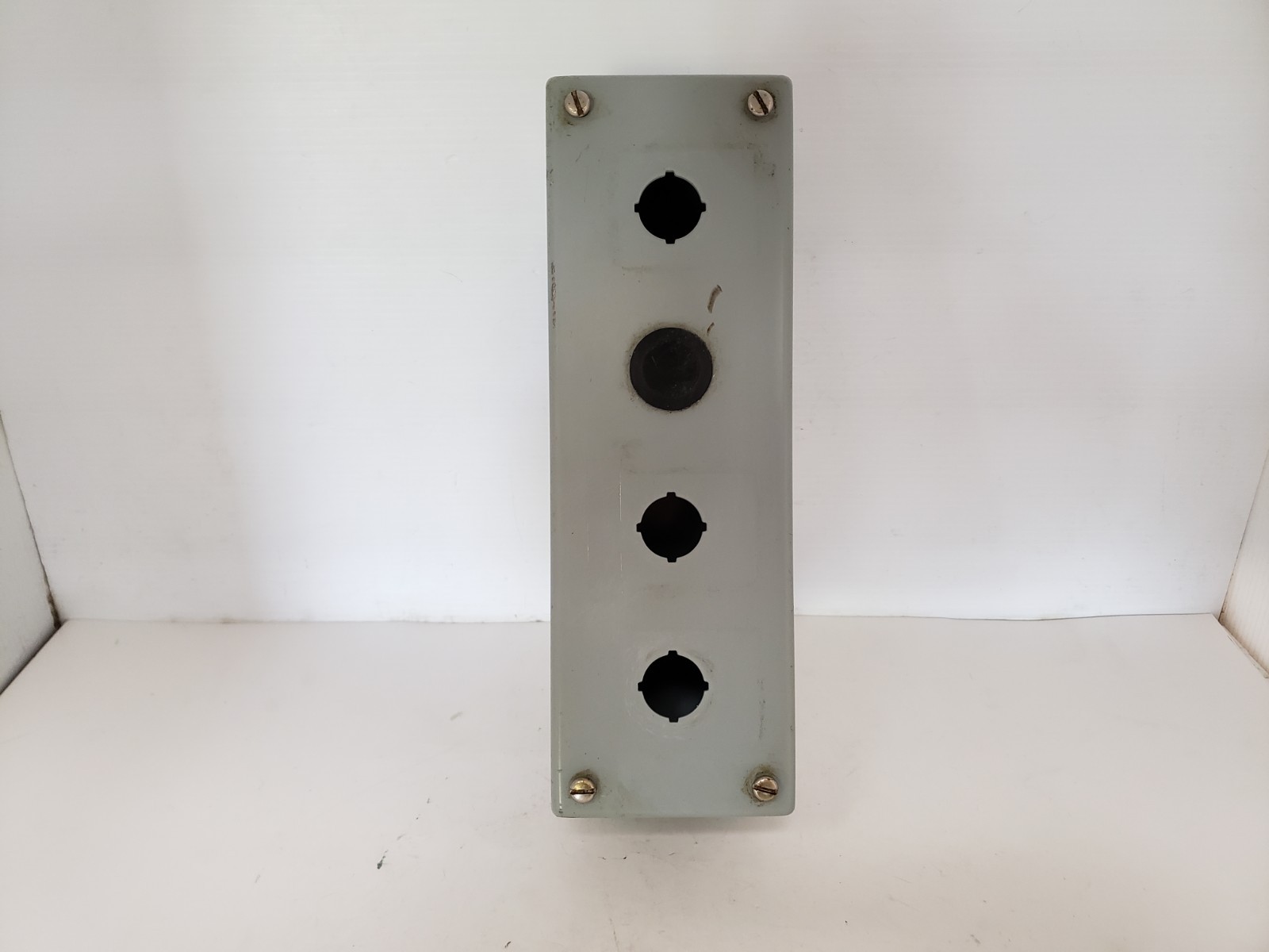 HOFFMAN E4PBG PUSHBUTTON ENCLOSURE 4 HOLE