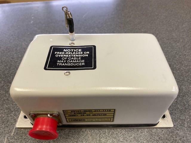 Celesco PT101-0040-211-1110 Position Transducer Ser. A34830 24.69 mV/V/IN