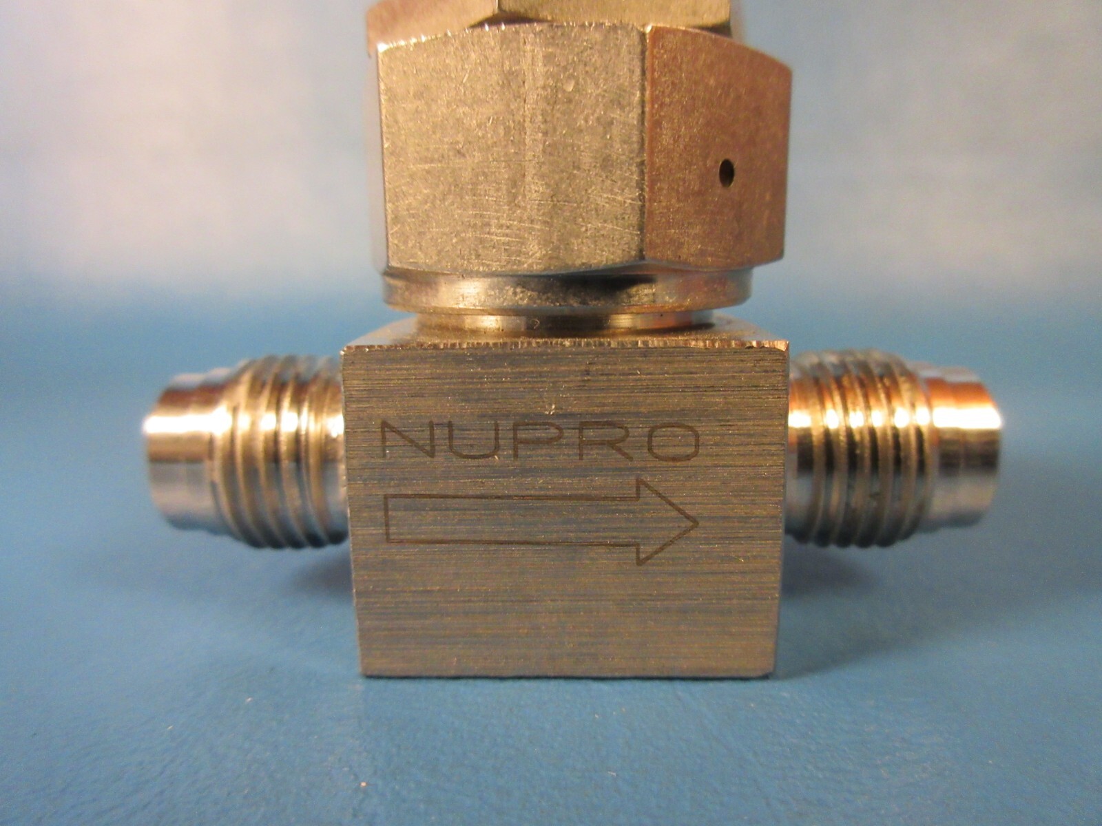 NUPRO SS-4BMG-VCR, Stainless Steel Metering Bellows Sealed Valve