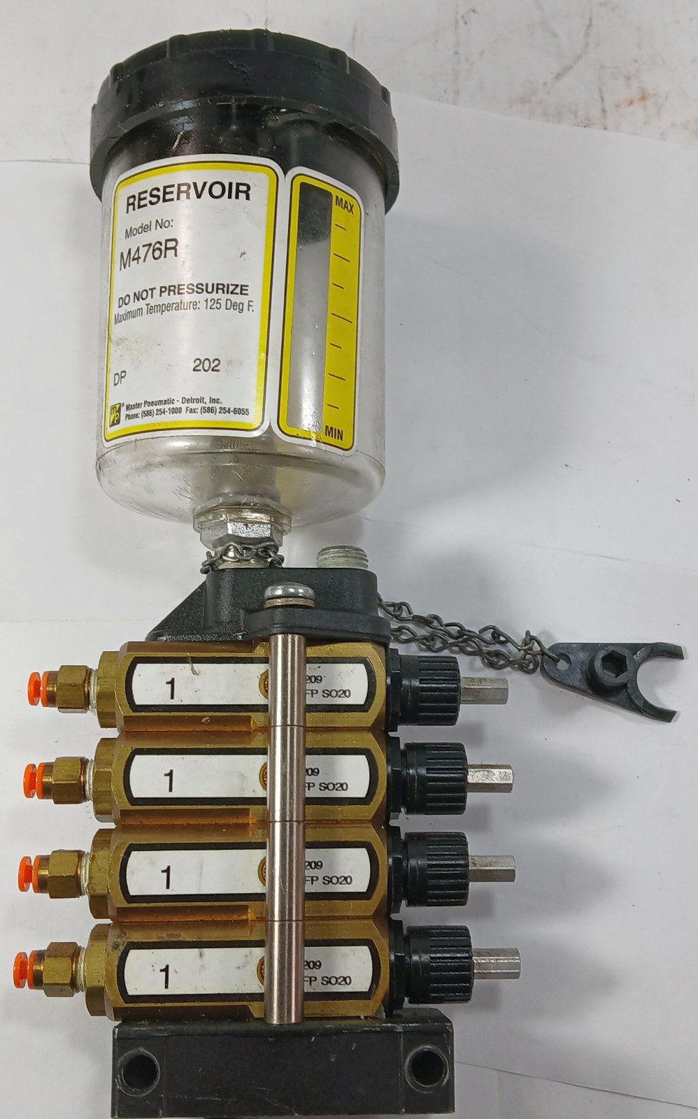 1 USED MASTER PNEUMATIC M476R W/ MPL 4 LUBICATORS ***MAKE OFFER***