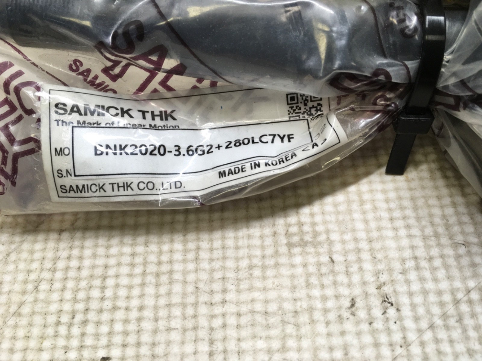 THK ballscrew, BNK2020-3.6G2+280LC7YF, NOS, LG-4553