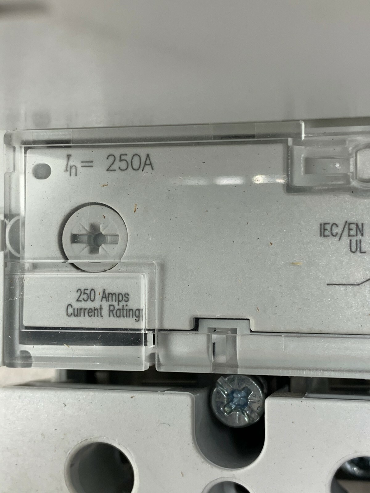 NEW EATON MOELLER 250AMP BREAKER WITH SYNCHRONIZED REMOTE OPERATOR NZM 2-XR