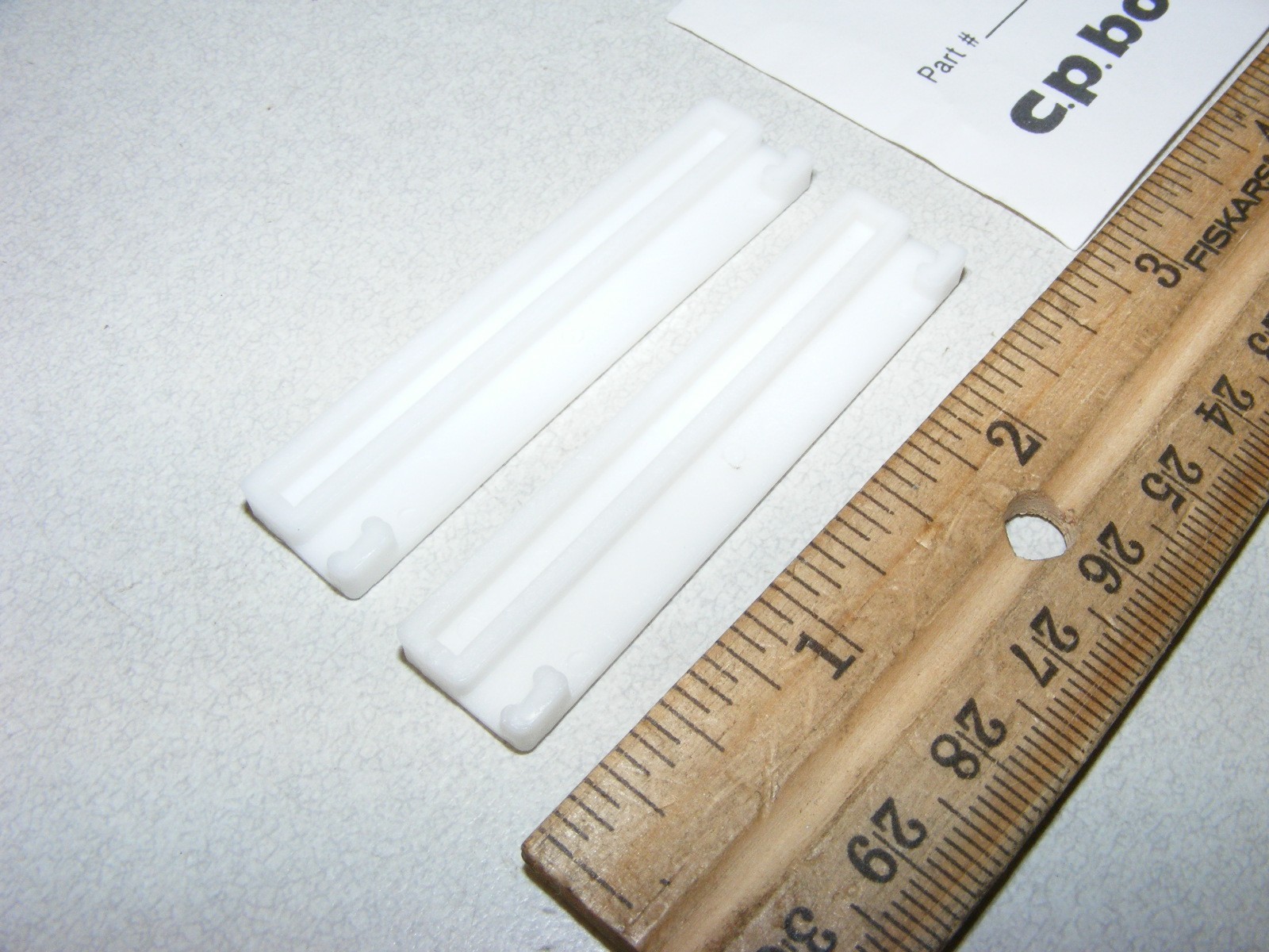 (2) C.P. Bourg 9261203 MOLDED PLASTIC SLIDE FOR 3MM (a72)