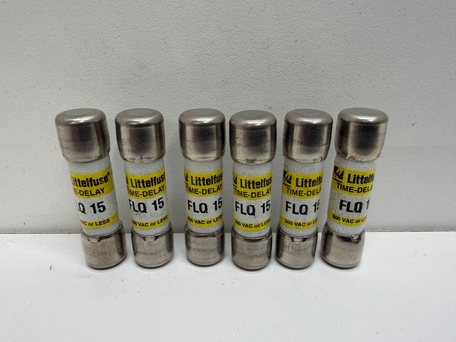 LOT OF (6) NEW OLD STOCK! LITTELFUSE 15A 500V TIME-DELAY FUSES FLQ-15