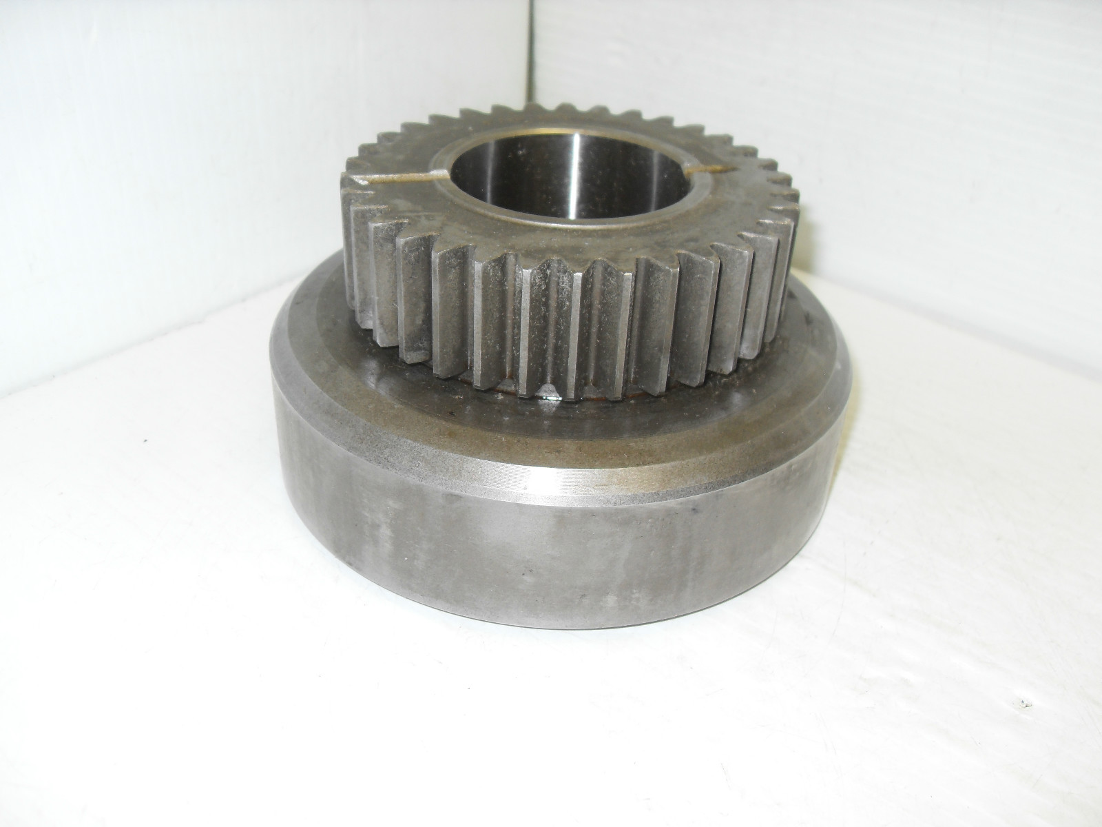 ⭐NEW IN BOX⭐ CHELSEA PARKER 2-P-826 OUTPUT GEAR PTO SERIES 859 POWER TAKE-OFF
