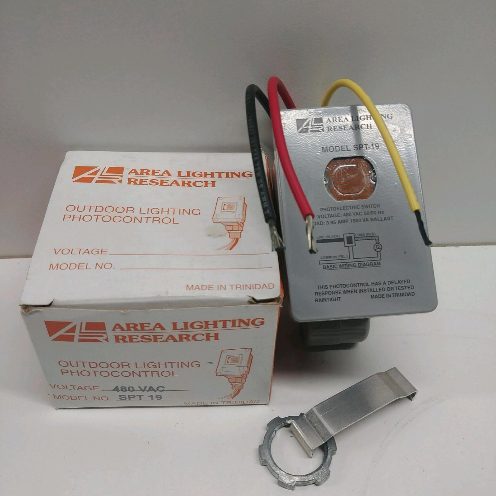 NEW OLD STOCK! ALR 480 VAC RAINTIGHT PHOTOELECTRIC SWITCH SPT-19
