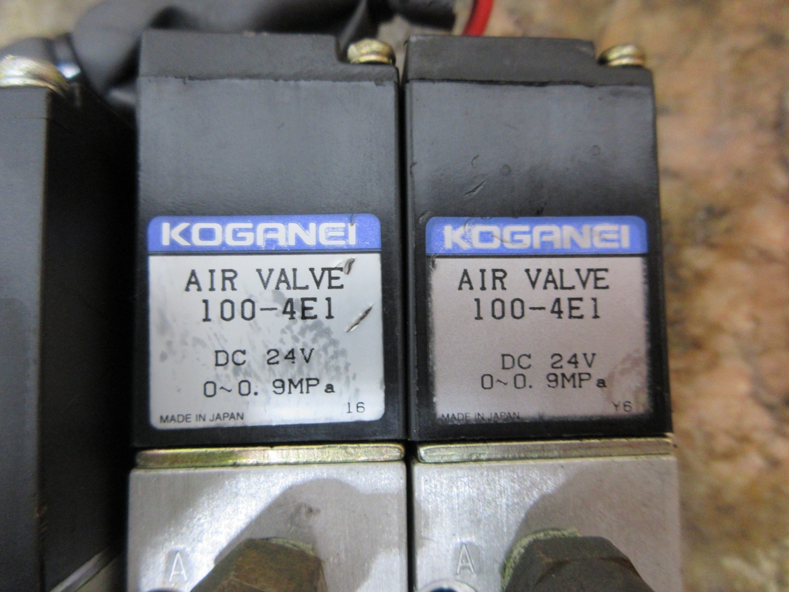 1996 CITIZEN L25 CNC LATHE KOGANEI 100-4E1 VALVE SET