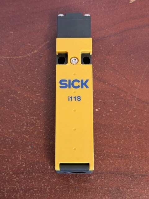 SICK I11-S213, I11S213, 6022583 Mini Safety Switch Interlock New No Box