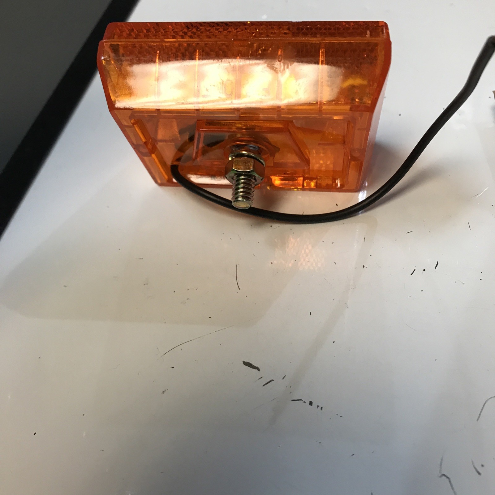 1 OPITONICS RECTANGULAR TRUCK & TRAILER LIGHT SAE AP2 04 DOT, TAILLIGHT NWOB