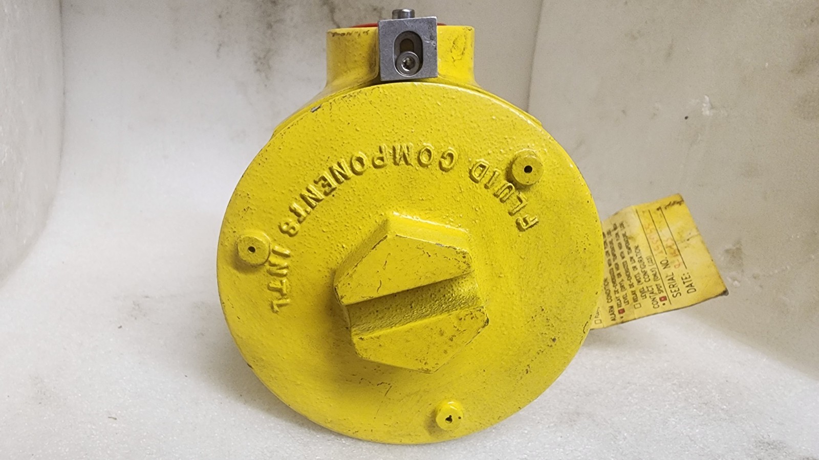 FCI FLT93S-1B1A202C1B00000 115VAC Liquid Flow Quick Ship Fluid Components Intl