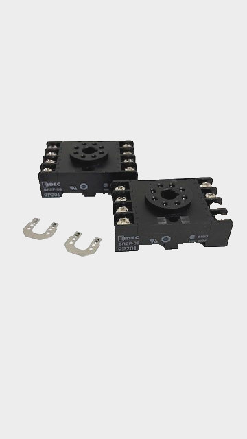 IDEC SR2P-06 RELAY SOCKET 9P201 300V 10A – LOT OF 2