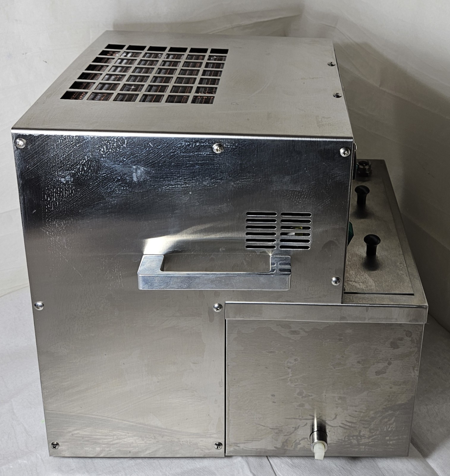 Caron 2050W Refrigerated and Heated Bath-Circulator in Mint Condition