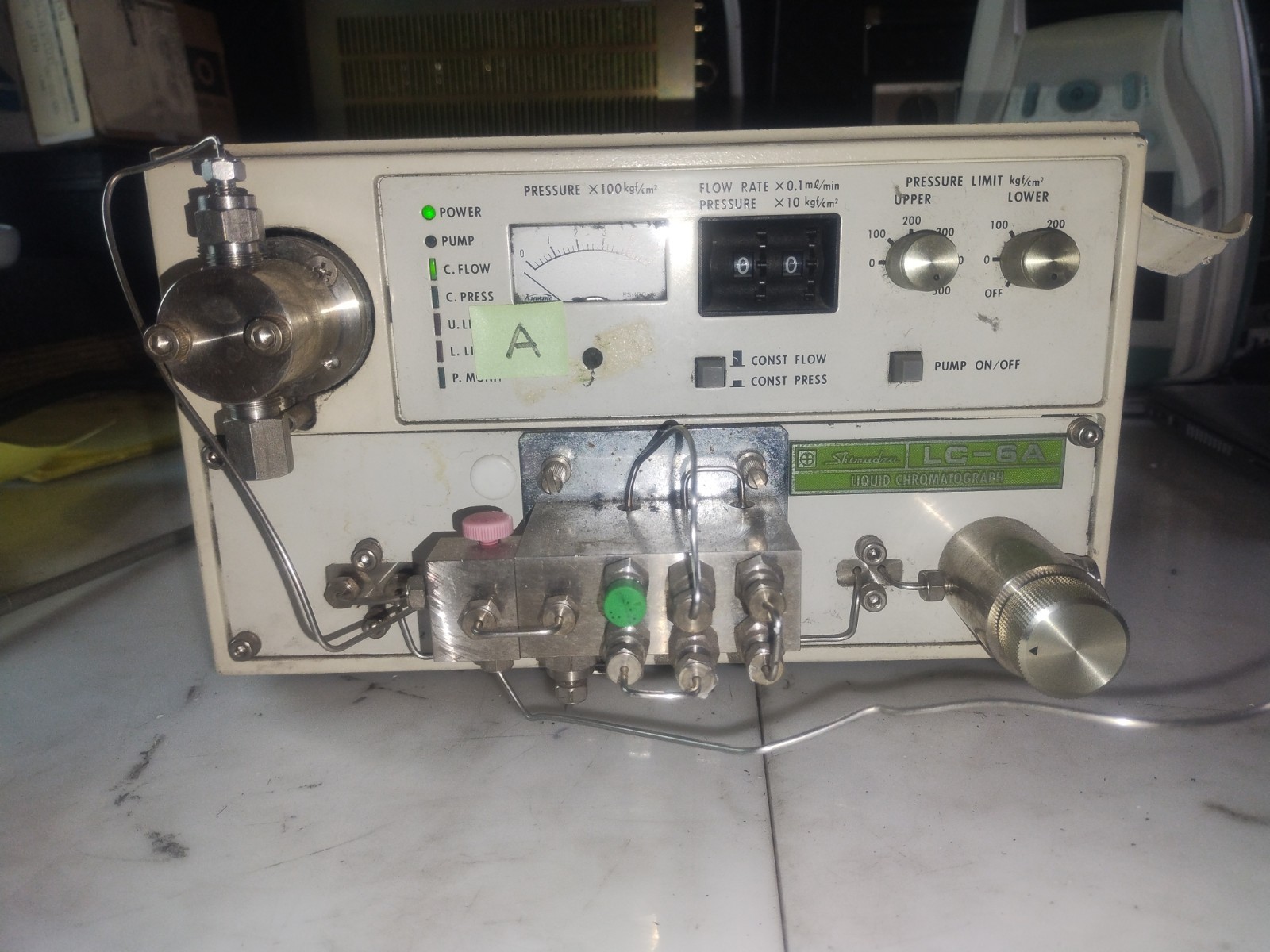 Shimadzu LC-6A LC6A Liquid Chromatograph .
