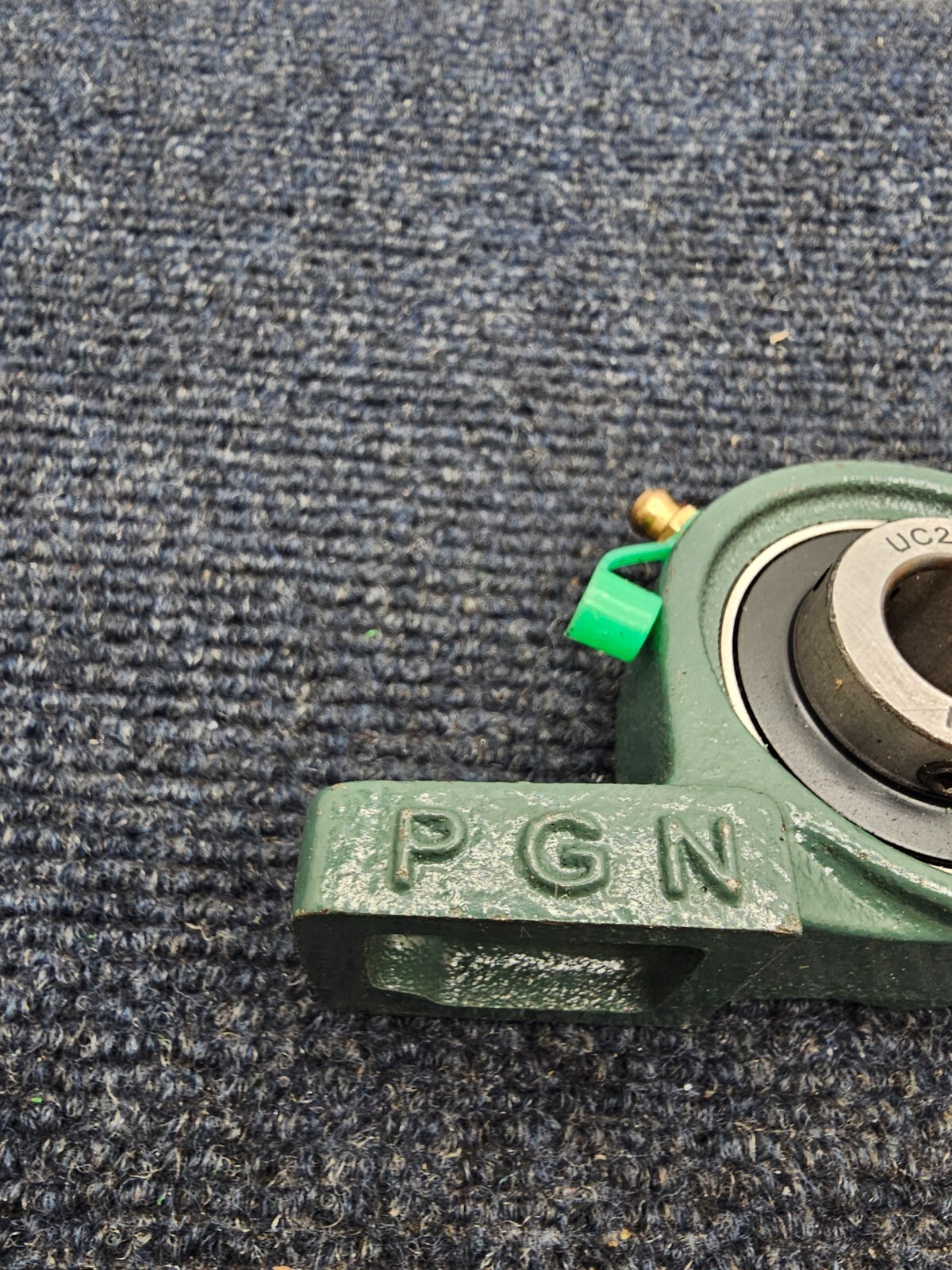 (QTY 2) PGN P202 /UC202-10: BLOCK BEARING 5/8″ BORE CAST IRON CAGE