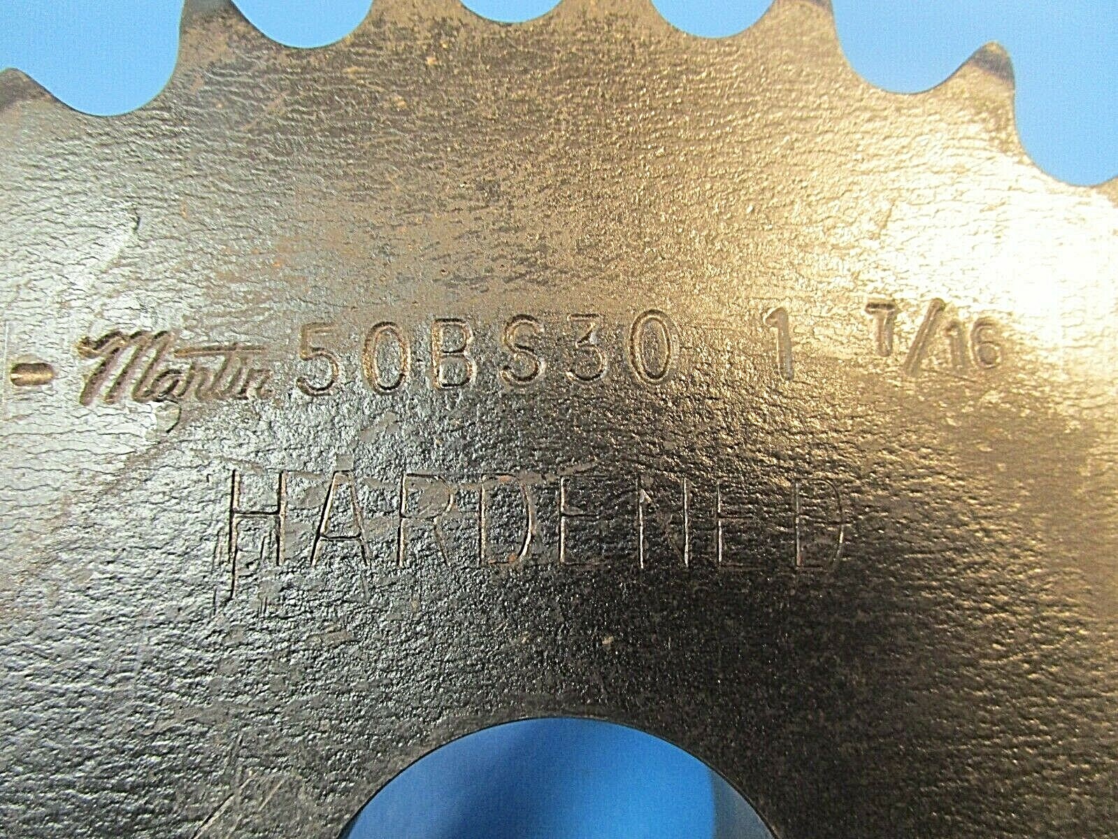 Martin 50BS30H 1 7/16″ Finished Bore Sprocket 50 Chain 30 Hardened Teeth, Keyway