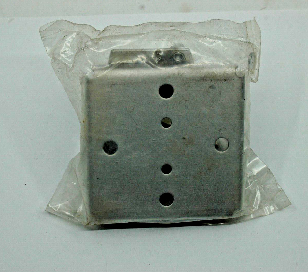 BRACKET, 2″ PIPE MOUNTING, VDO MODEL 5220699 272484 1-2 -SURPLUS-