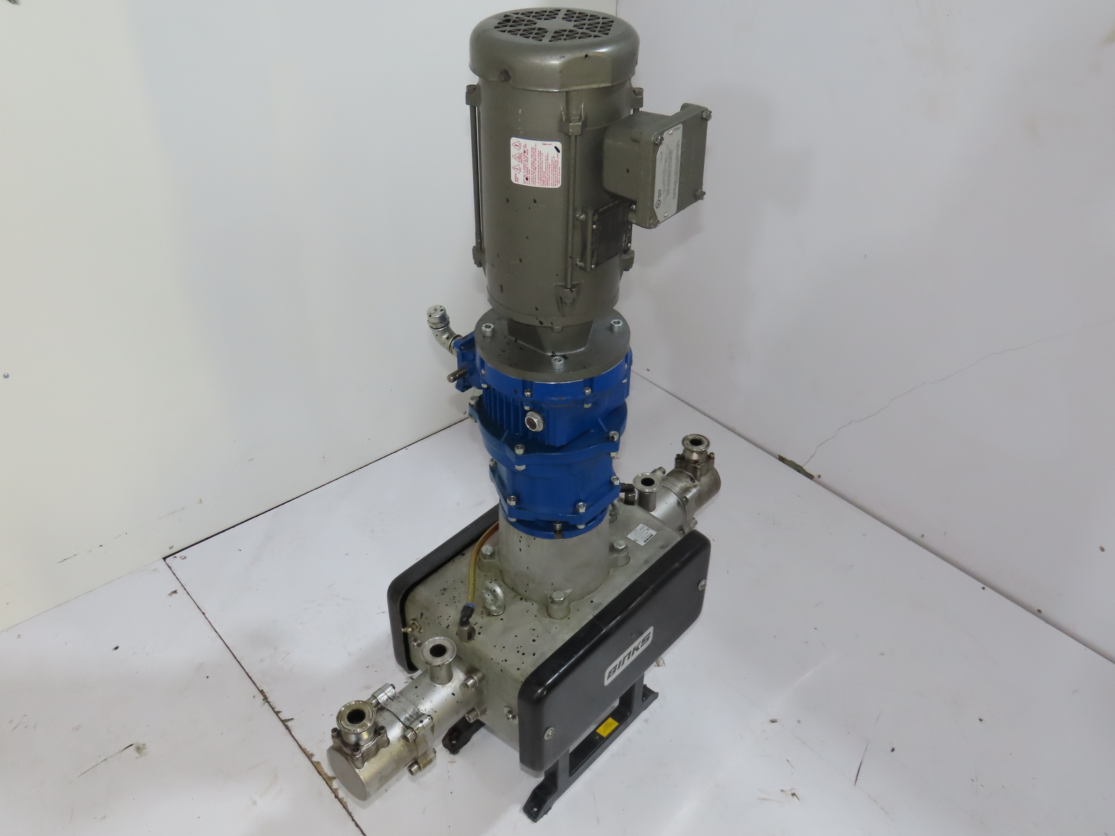 Binks 104018-PKG E2-15 Smart Pump 1HP 3Ph 1″ Ports