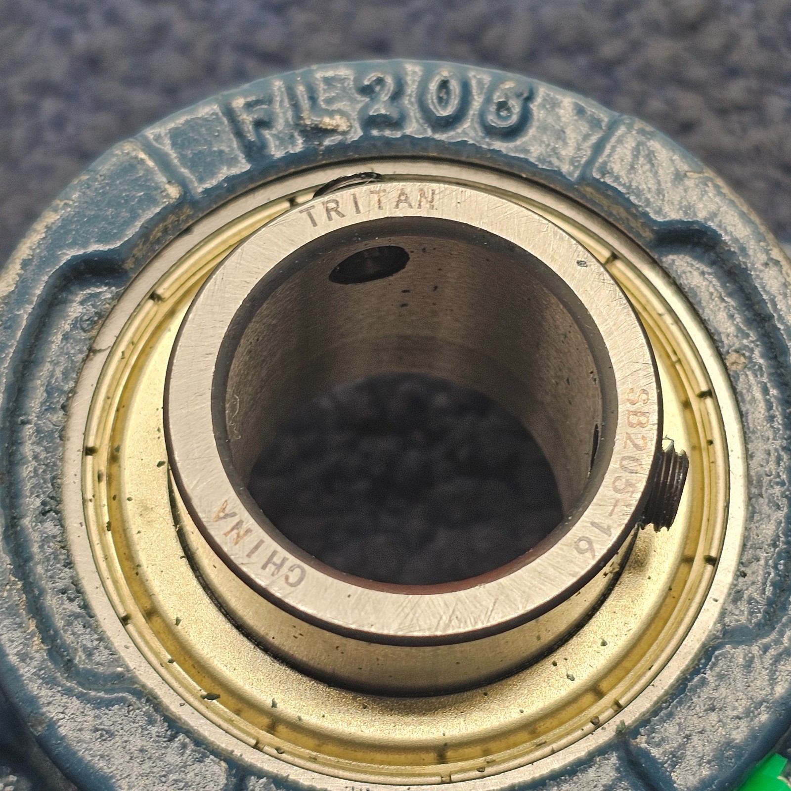 Tritan SB205-16 FL205: Flange Mount Bearing, 2 Bolt Flange, Screw Locking