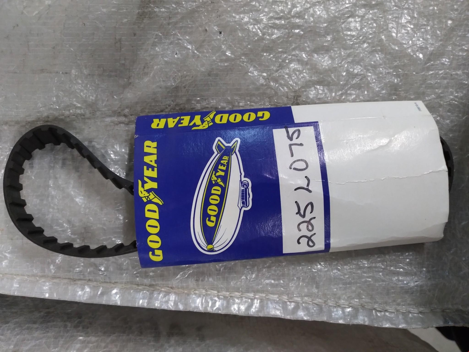 GOOD YEAR 225 L 075 INDUSTRIAL BELT GENUINE