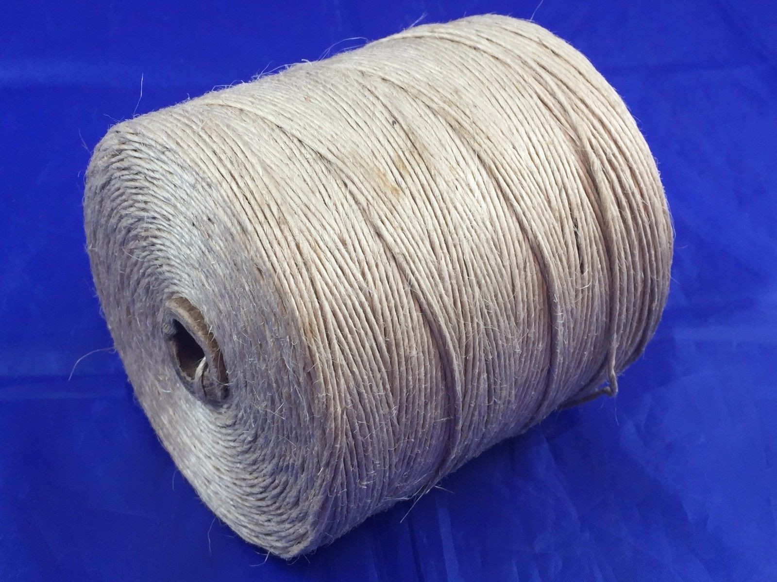 Salemakers Twine TWST1200 1200 Tex 380 m meters Reel for hand stitching sails