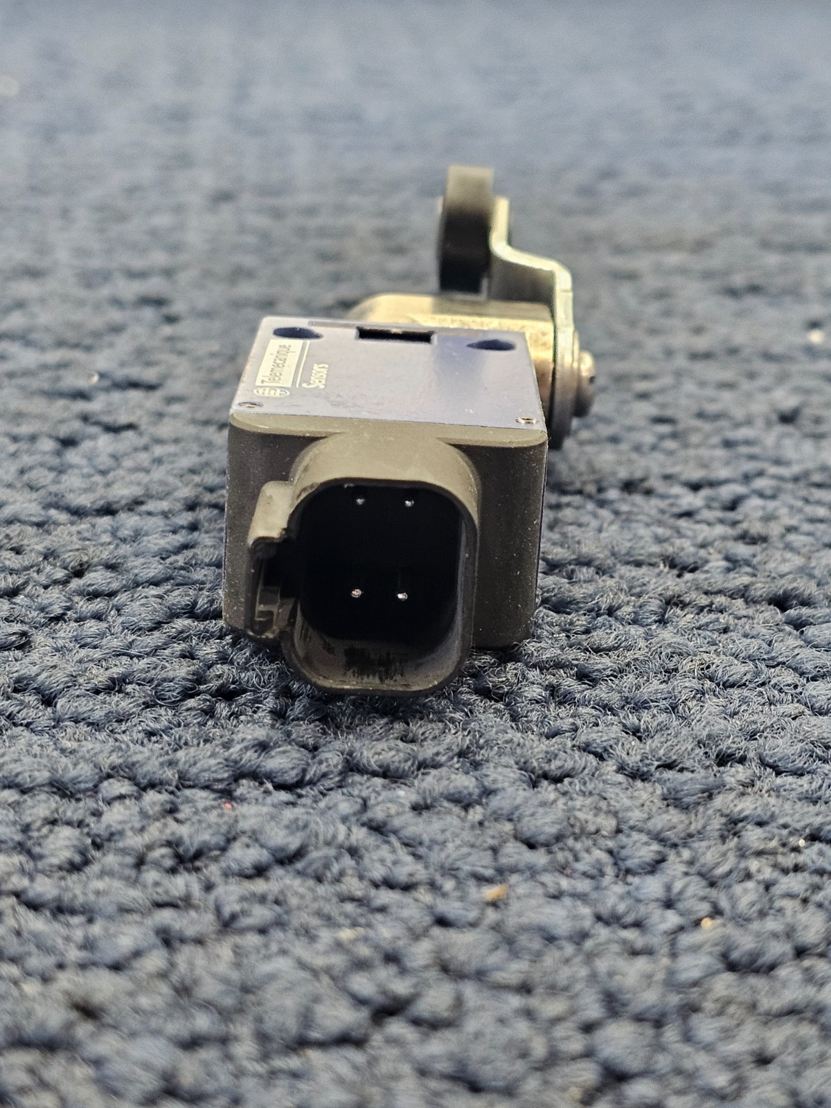 Telemecanique XCMV2125D44RVSR Sensor Limit Switch