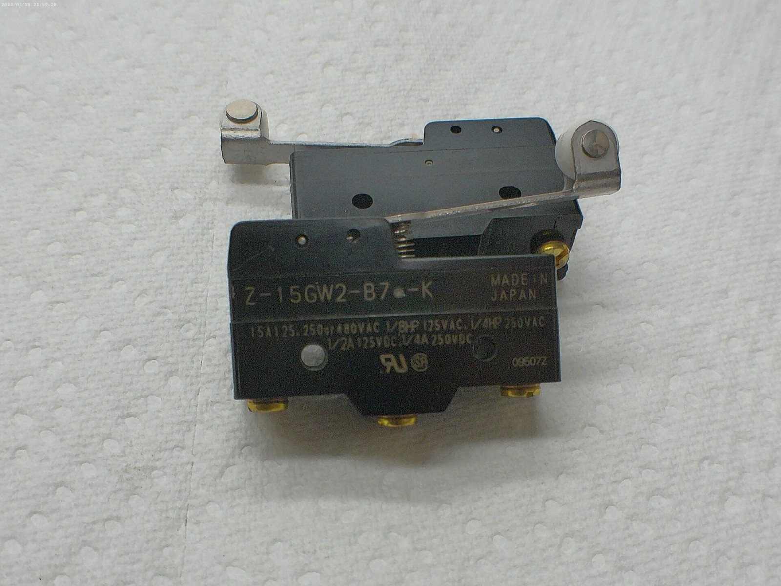MICROSWITCH Z-15GW2-B7-K SWITCH LOT OF 2 NSNP