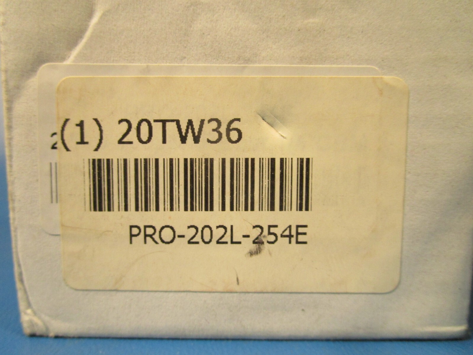 PIC GAUGES PRO-202L-254E, Pressure Gauge, 20TW36, 0 to 100 psi, 0-7 BAR, ¼” MNPT