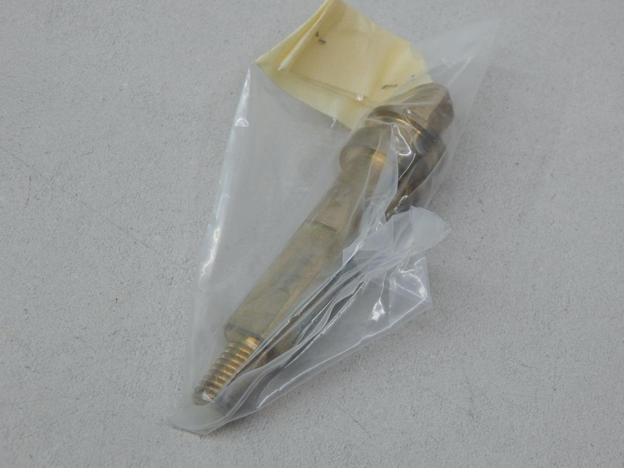 Huntington 255753-PIECE37, 255753-PIECE37L1, 4820012272991 Fluid Valve Stem
