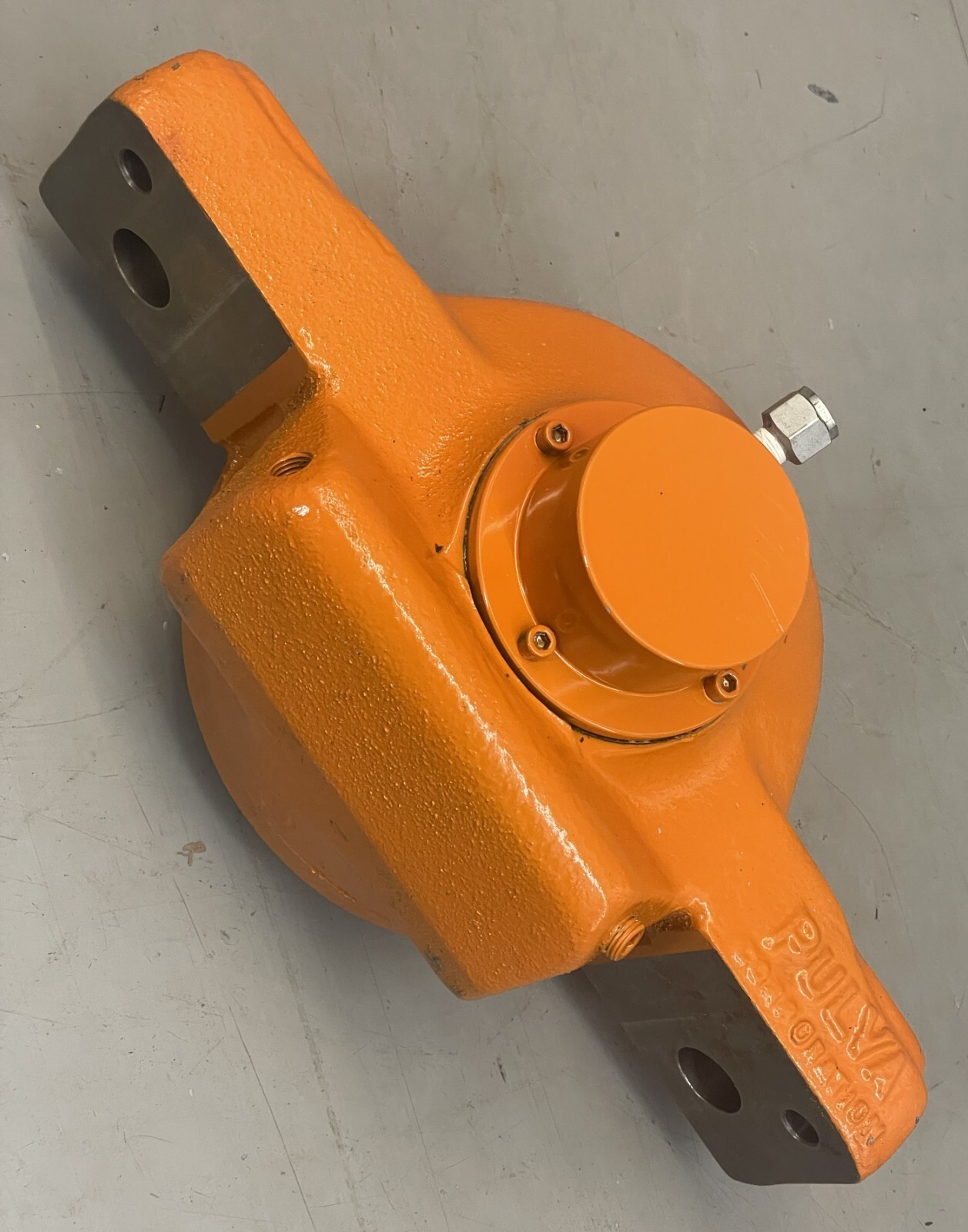 PULVA P-4133 Pulverizer Product Model C SHAFT BEARING MOUNT