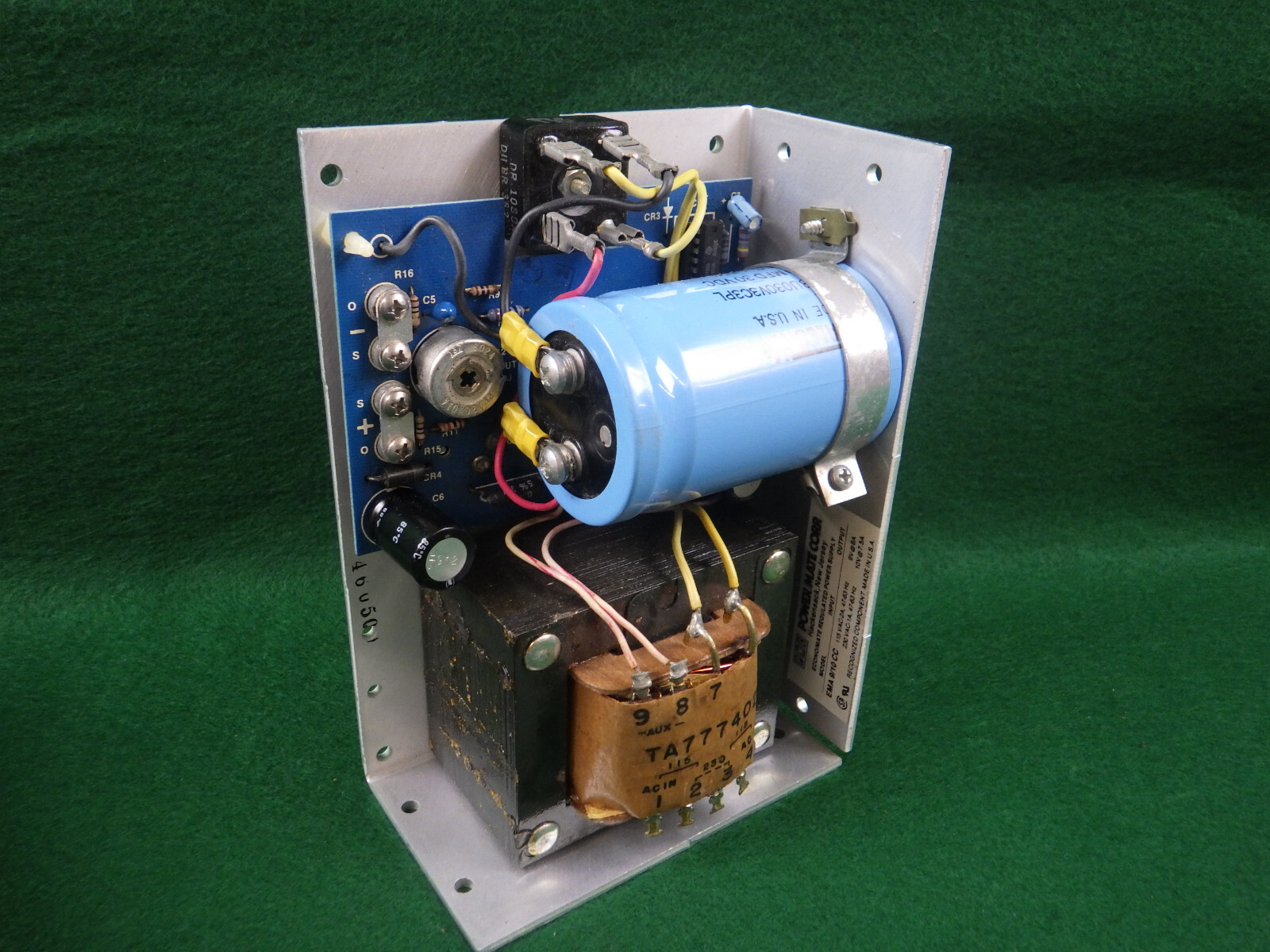 New old stock PMC transformer power supply 120V-230V in/9V-10V output Power Mate