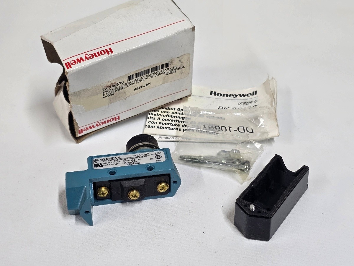 Honeywell MICRO SWITCH BZE6-2RN Enclosed Limit Switch Plunger IP66