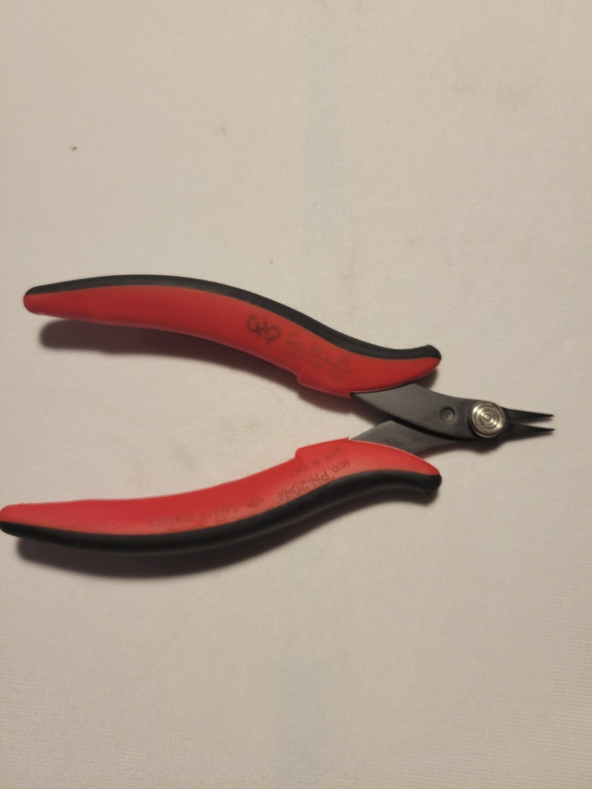 Hakko CHP PN-20-M Steel Super Specialty Pointed Nose Micro Pliers with Smooth