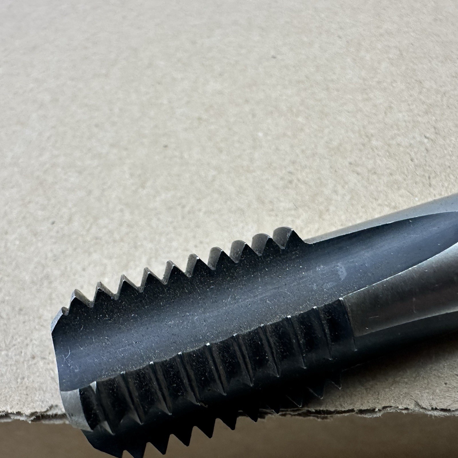 Detroit M11-0972601 – 3/4″-10 NC H3 Bottoming Hand Tap 4 Flute Nice Shape