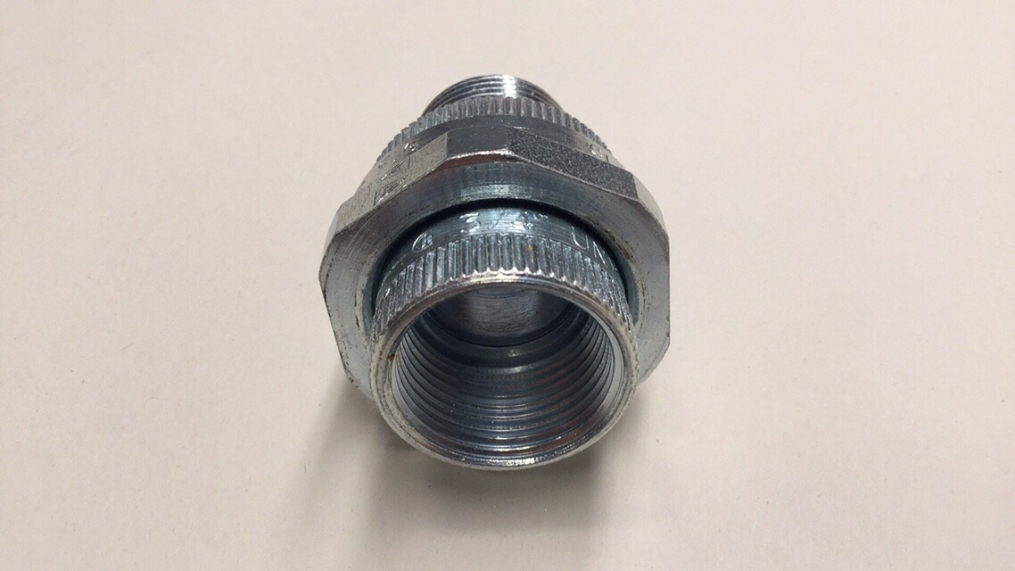 Appleton UNY75NR 3/4″ Male/Female 3/4″ Npt Union Zinc Electro Plated