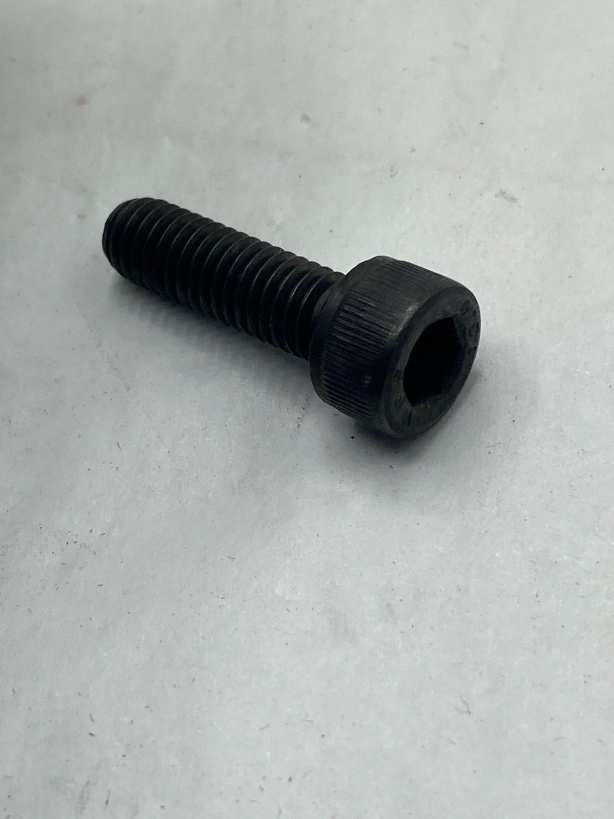 BOX OF 50 HOLO-KROME 1139567 ALLOY SOCKET HEAD CAP SCREWS M6-1.0×20 12.9 SHCS