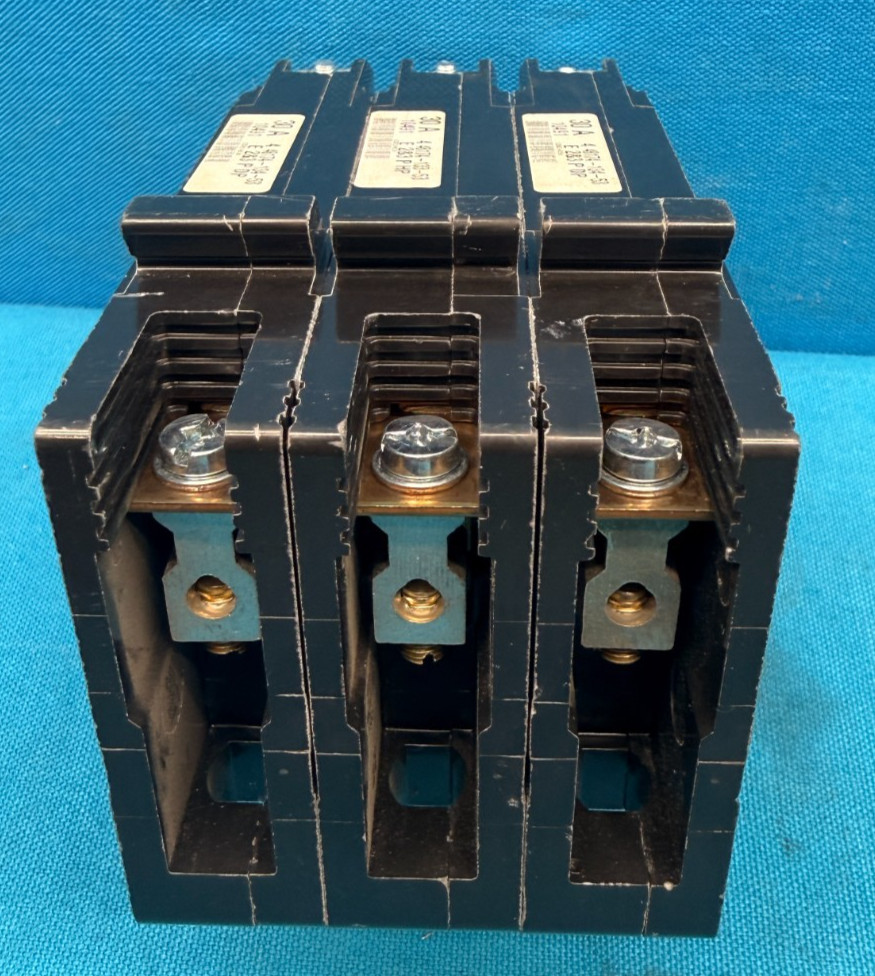 Square D EDB34030 Circuit Breaker 30A 3P 480Y/277V Bolt-On Schneider