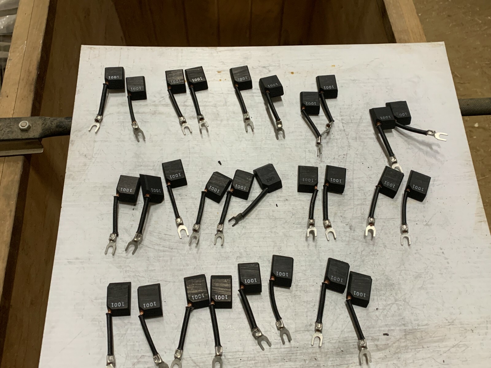 South Land Carbon 1001 Carbon Brush – Lot of 28 – UNUSED