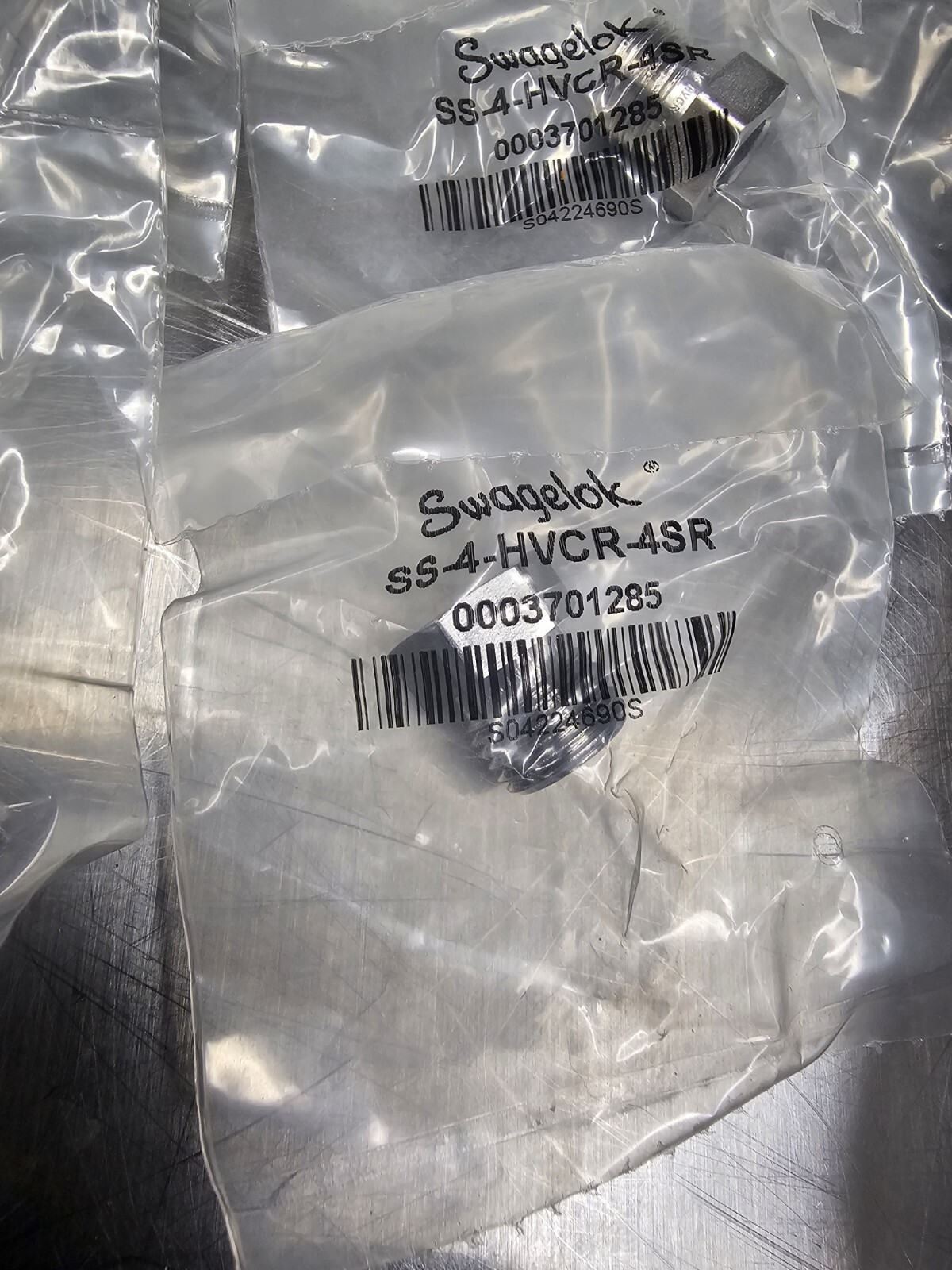SWAGELOK Male Nut 1/4″ VCR, SS-4-HVCR-4SR, SS4HVCR4SR, LOT OF 10