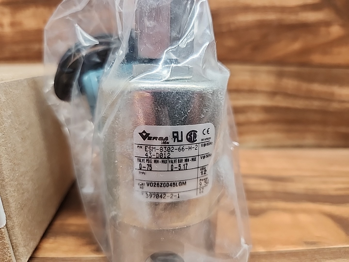 Versa VALVE SELECTOR ESM-8202-66-H-243-D012 Pneumatic Directional Valve 12v DC