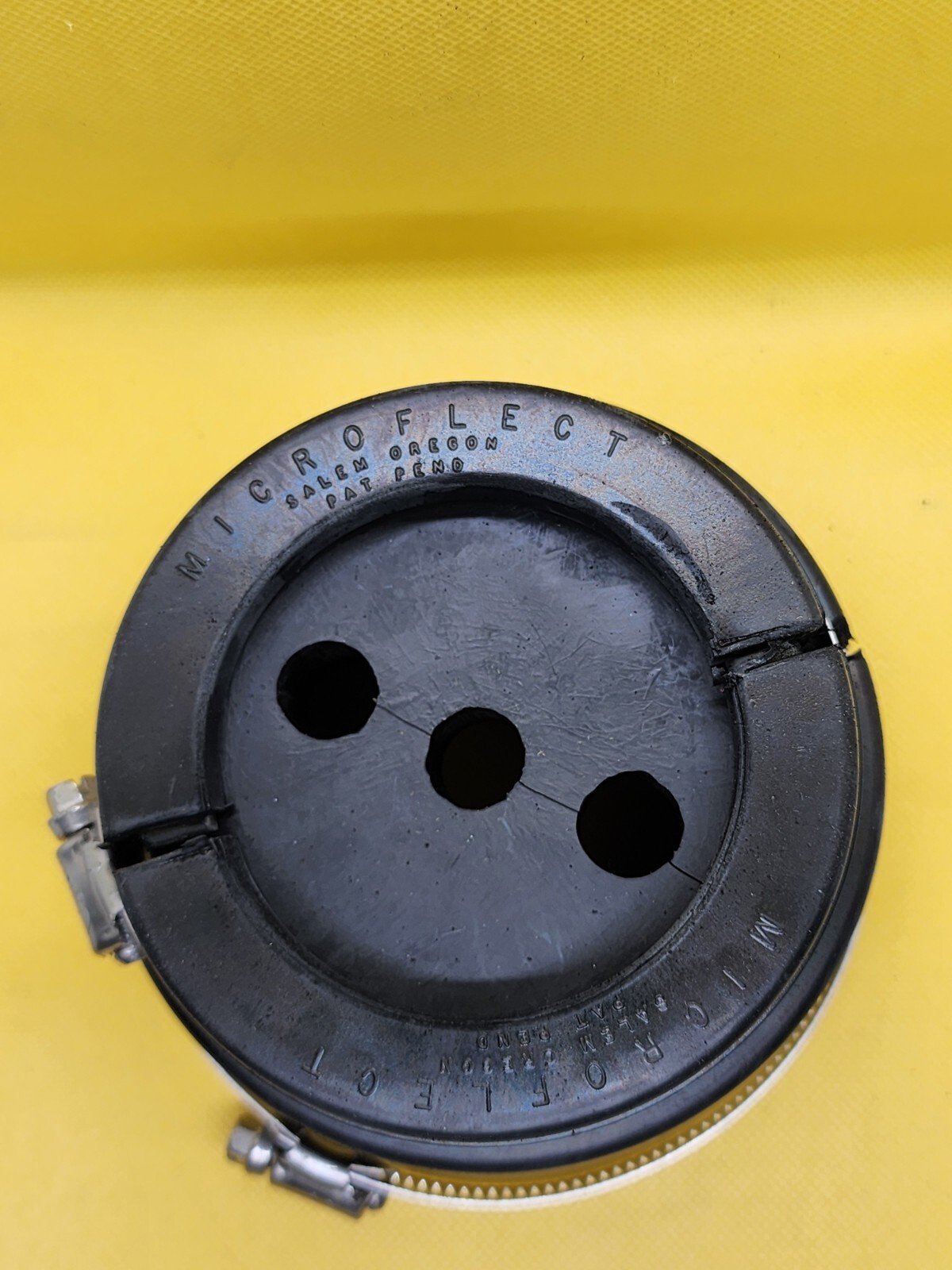 NEW! ANDREW TYPE 204679-7 4″ W/G BOOT FOR 3 HOLES, 1/2″ COAXIAL CABLE [2WS2]