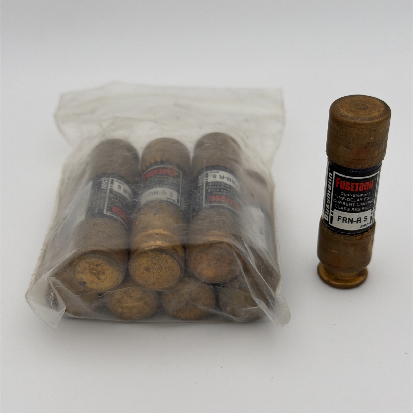 BUSSMANN FRN-R5 FUSETRON FUSE LOT OF (8)