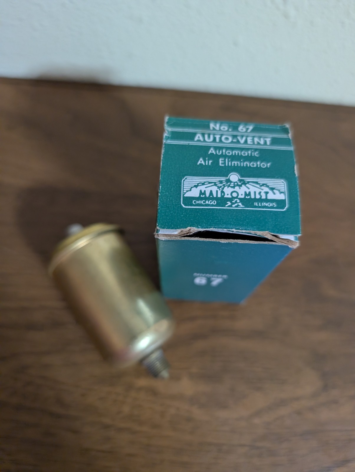 Maid O Mist Automatic Air Eliminator Auto-Vent No 67 Brass Finish 1/8″ Vtg