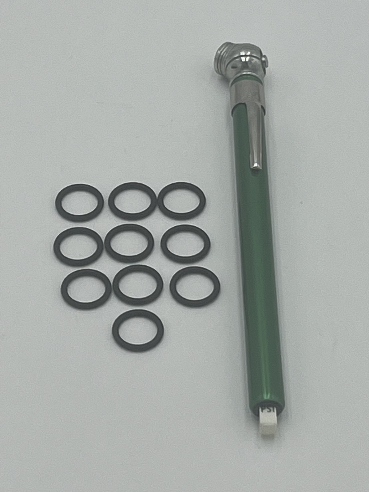 10pk FKM o-rings +tire air pressure gauge compatible for Harley Davidson 11105
